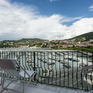 Al Molo Sea View Lerici